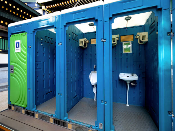 Best Portable restroom trailer rental  in Edna, TX
